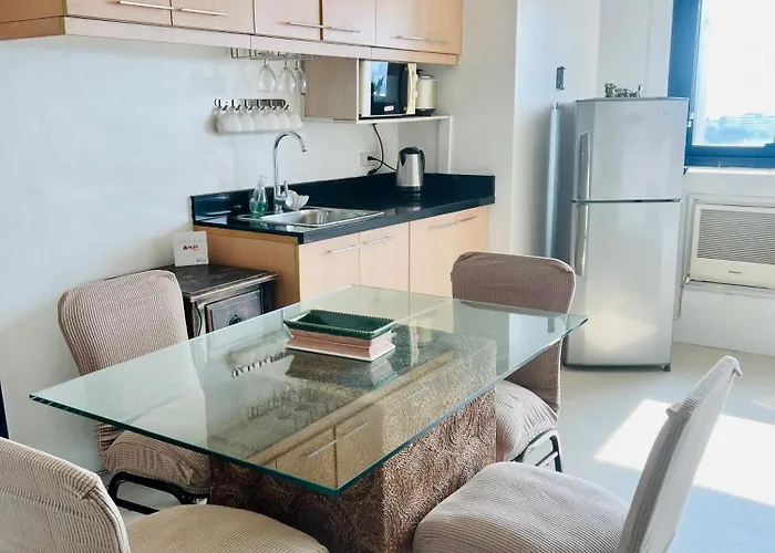 Spacious 1br Steps To Megamall Ortigas View Manila